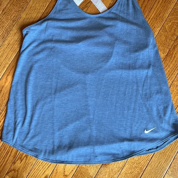 NIKE DR-FIT Crisscross tank top - Picture 2 of 7